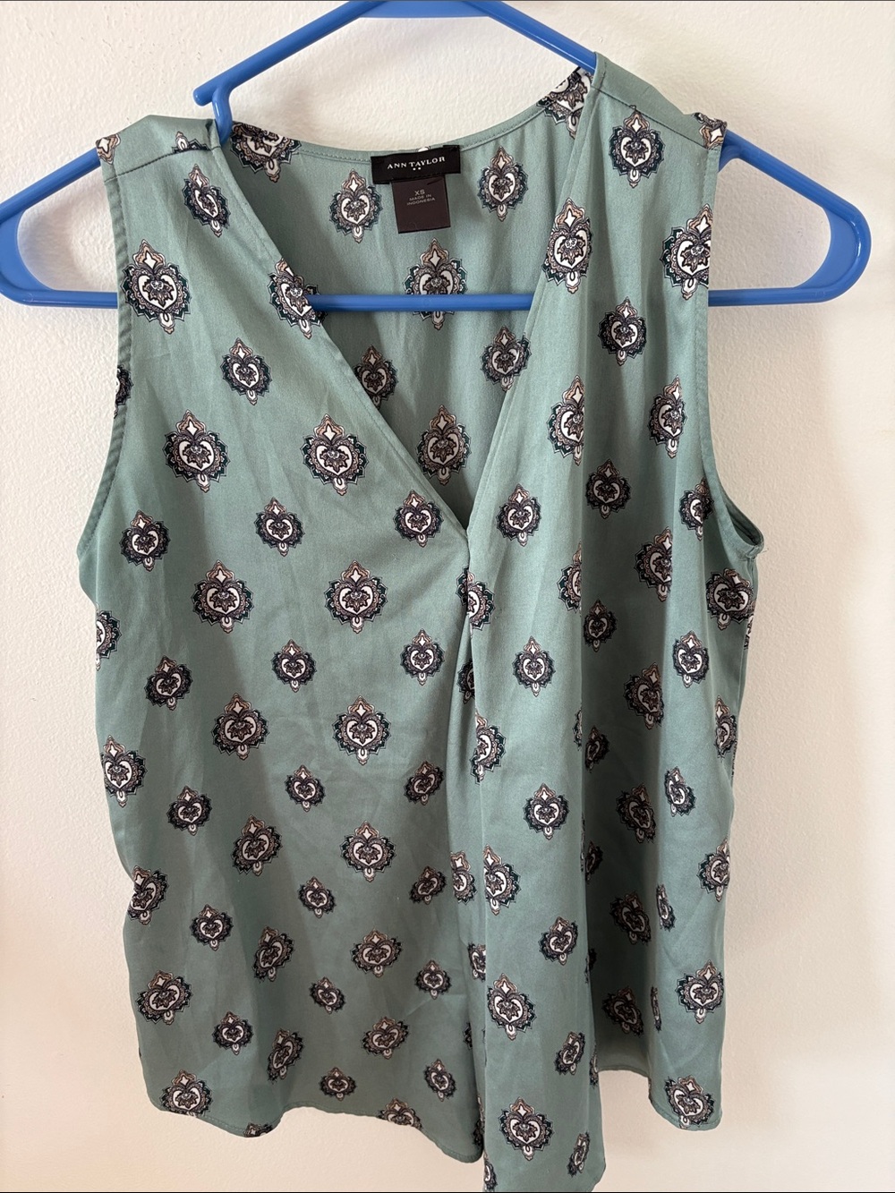 Ann Taylor Sage Green Medallion Sleeveless Wrap-Style Top